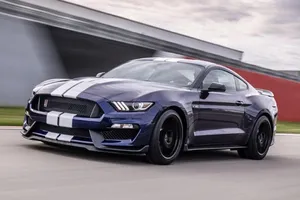 Ford confirma que no aplicará ningún facelift a los Shelby GT350 y F-150 Raptor