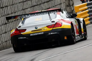 Farfus gana la Qualifying Race de la FIA GT World Cup