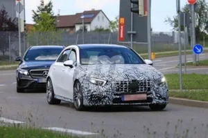 El nuevo Mercedes-AMG A 45 se enfrenta al Nürburgring