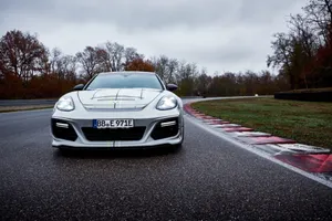 TechArt exprime las versiones híbridas de Porsche con el nuevo GrandGT