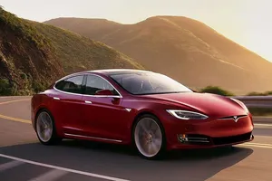 Tesla hace cambios en su gama: nuevos precios y retirada de equipamiento