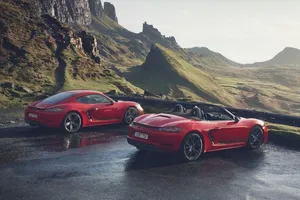 Nuevos Porsche 718 Boxster T y 718 Cayman T: esencia básica