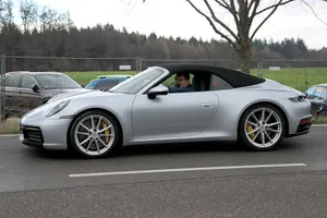 El nuevo Porsche 911 Carrera S Cabriolet (992) sin camuflaje al detalle