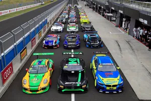 Veintiocho GT3 lucharán por las 12 Horas de Bathurst 2019