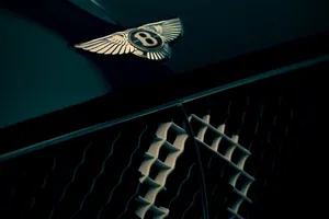 Bentley anuncia una misteriosa edición de aniversario para Ginebra
