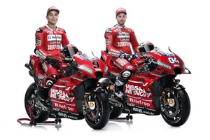 Dovizioso y Petrucci presentan la Ducati GP19 de MotoGP