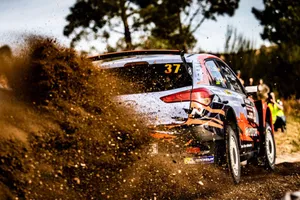 Dani Sordo gana con claridad el Rally Serras de Fafe