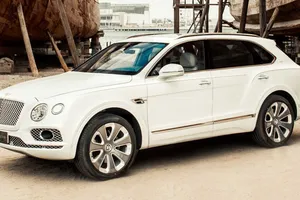 Bentley presenta el nuevo Bentayga Mulliner Pearl of the Gulf