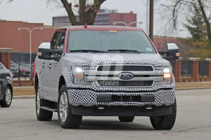 El nuevo Ford F-150 eléctrico cazado en movimiento