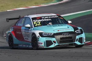 Gordon Shedden lidera el test oficial del WTCR en Montmeló