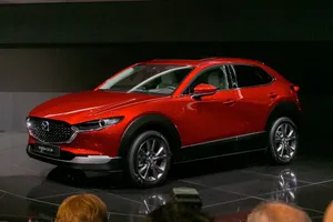 Mazda CX-30, la familia SUV crece con una opción intermedia