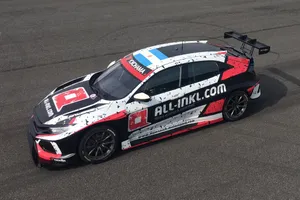 Münnich Motorsport prepara el WTCR 2019 en Slovakia Ring