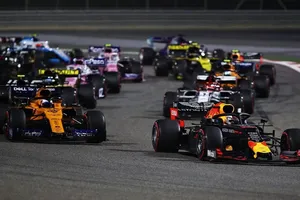 Sainz y Verstappen explican su accidente: "Con estos coches vamos a ciegas"