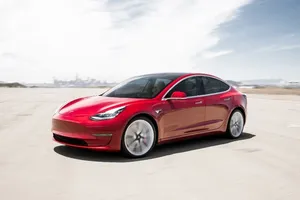 Noruega - Febrero 2019: El Tesla Model 3 entra por la puerta grande