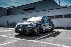 ABT Sportsline le da una vuelta más al Volkswagen Golf R