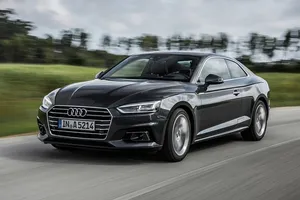 El Audi A5 Coupé estrena la versión Black Line