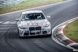 El BMW M3 Competition Package ya rueda fuertemente camuflado en el Ring