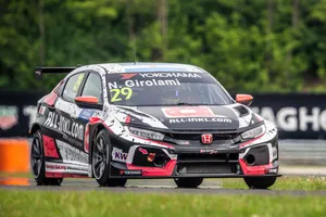 Néstor Girolami también gana bajo la lluvia en Hungría