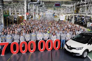 La producción de vehículos de Renault en España alcanza los 17 millones