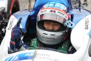 Takuma Sato se impone a las estrategias y gana en Barber