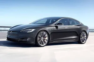 Tesla mejora la autonomía del Model S y del Model X