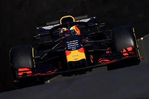 Verstappen: "Esperaba que Ferrari estuviera a kilómetros de distancia en clasificación"