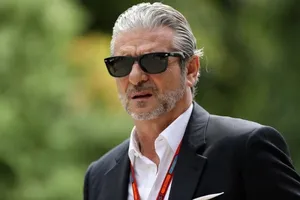 Arrivabene apoya a Ferrari: "¡Forza Ragazzi! El campeonato aún es largo"