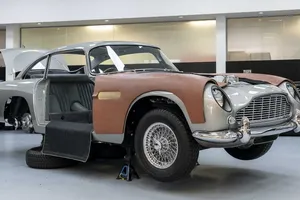 Los Aston Martin DB5 "Goldfinger" ya están en producción