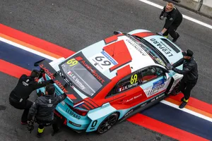 Audi RS 3 LMS, desaparecido 'en combate' en el WTCR