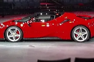 Se filtra la primera imagen del nuevo Ferrari SF90 Stradale