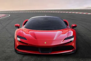 El nuevo Ferrari SF90 Stradale de 1.000 CV ya está aquí