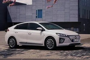 El nuevo Hyundai IONIQ Eléctrico estrena una batería de mayor capacidad