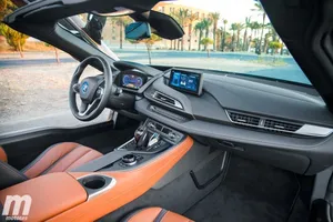 Los futuros eléctricos de BMW i dicen adiós a interiores futuristas