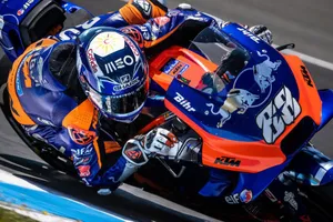 Miguel Oliveira renueva con KTM y repetirá en MotoGP en 2020