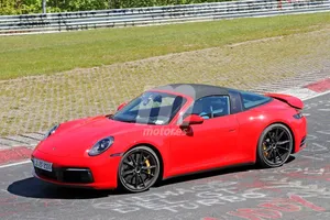 El nuevo Porsche 911 Carrera S Targa (992) se deja ver sin camuflaje