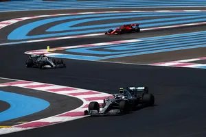 Ni las altas temperaturas asustan a Mercedes: "El ritmo es realmente bueno"