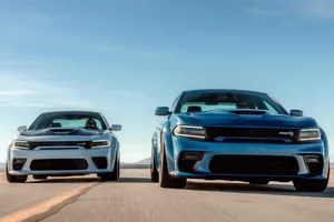 Nuevos Dodge Charger SRT Hellcat Widebody y Charger Scat Pack Widebody