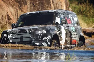 Land Rover confirma versiones MHEV y PHEV para el nuevo Defender