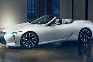 El nuevo Lexus LC Convertible definitivo será presentado en Goodwood