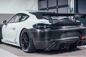 Manthey Racing presenta el radical Porsche 718 Cayman GT4 Clubsport MR