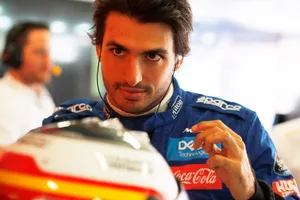 Sainz: "McLaren no tiene el cuarto mejor coche, pero somos el cuarto mejor equipo"