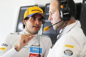 Sainz da la clave del avance del McLaren MCL34: la actualización de Barcelona