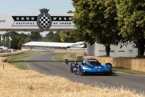 El Volkswagen ID. R logra el récord absoluto de Goodwood