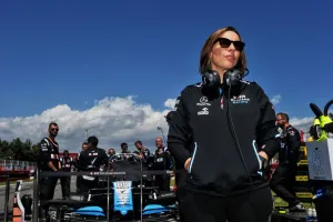 Williams, tajante sobre los motores: "No hablamos con Renault, sino con Mercedes"