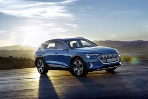 General Motors ha sido descubierta probando en secreto un Audi e-tron