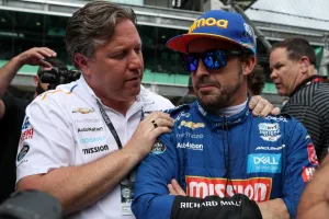 Brown: "Veré a Alonso en Italia, pero no creo que desee hacer toda la temporada"