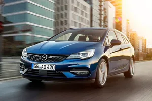 Equipamiento del nuevo Opel Astra 2020, el renovado compacto ya está a la venta