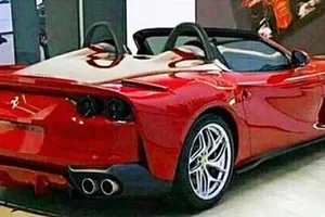 El Ferrari 812 descapotable filtrado al desnudo