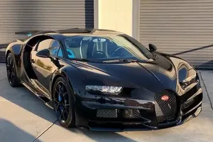 El primer Bugatti Chiron en fibra de carbono vista al completo