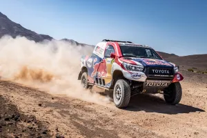 De Villiers y Haro conquistan el Rally de Marruecos, Sainz y Cruz entran remolcados